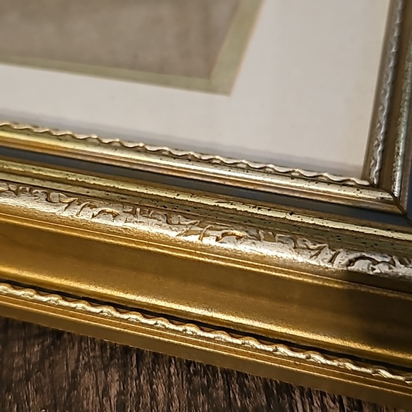 Vintage Wooden Gold Ornate picture frame for 17x14 - Picture 3 of 10